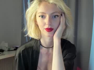 webcam girl yournaughtymiss live cam image #5782038