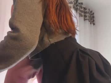 webcam couple tooclose_toofar live cam image #10810908