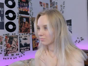 webcam girl darleneferran live cam image #10594628