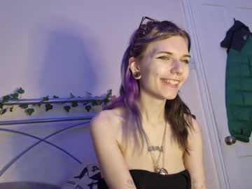 webcam girl lizzyylovesick live cam image #9828044