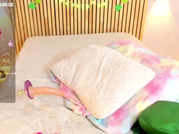 webcam girl little_effy18 live cam image #5343176
