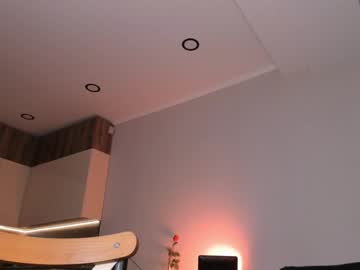 webcam girl jenny__lii live cam image #11685415