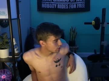 webcam man crashmonroe live cam image #3356338