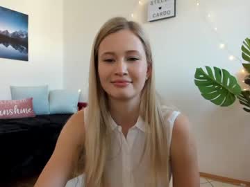 webcam girl stella_and_stephan live cam image #1959628