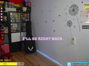 webcam girl veronikavonk live cam image #1189852