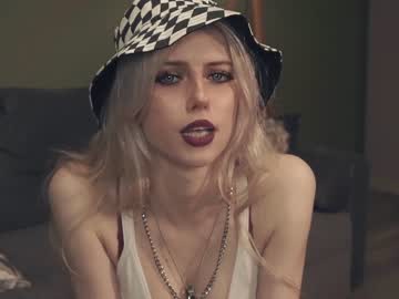 webcam girl audreycarvin live cam image #8738407