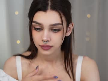 webcam girl karina_amiri live cam image #10092219