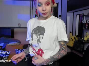 webcam girl lil_mess live cam image #3677451