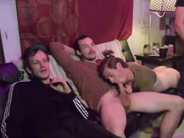 webcam man hollandhousestudios live cam image #1603668