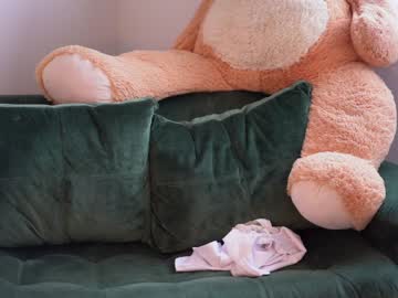 webcam girl winona__ live cam image #1860146