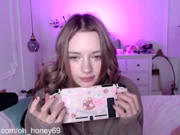 webcam girl honey_devildoll live cam image #1568346