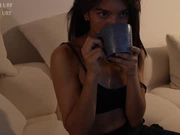 webcam girl ellelure_ live cam image #12675403