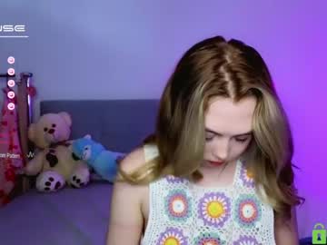 webcam girl small_blondee live cam image #6308361
