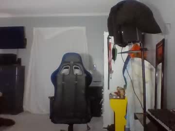 webcam man kylewhitedgs live cam image #3857994