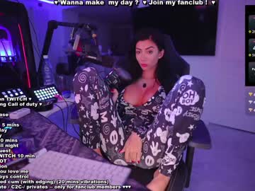 webcam girl evelyne92 live cam image #11350129
