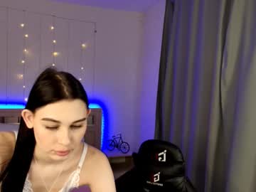webcam girl kiirahoney live cam image #12140944