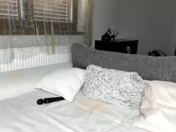 webcam girl pbsteve live cam image #199436