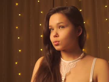 webcam girl helenmoors live cam image #5683321