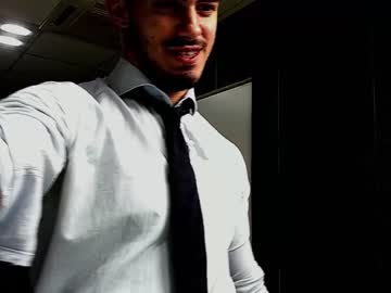 webcam man wilsonjules live cam image #3731080