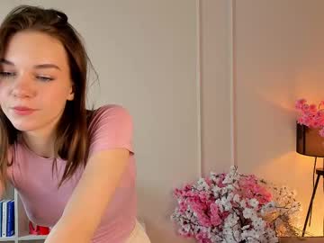 webcam girl cwenbrayton live cam image #12328288