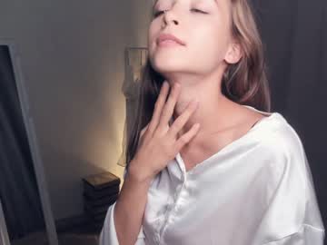 webcam girl wave_of_happy_ live cam image #7377455