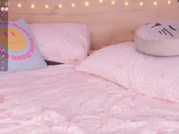 webcam girl kittenmoon_ live cam image #12449455