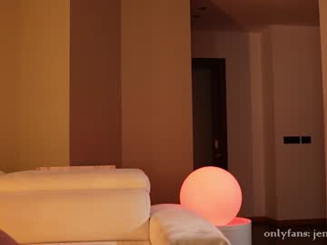webcam girl therealbonnieclydex live cam image #9655322