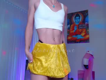 webcam girl petitebrat live cam image #1678232