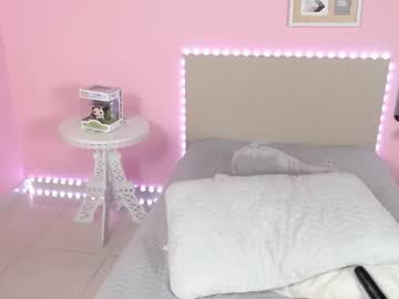 webcam girl little_effy18 live cam image #1823894