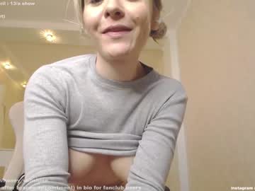 webcam girl honey_sunshine live cam image #9230877