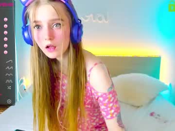 webcam girl missnana01 live cam image #451248
