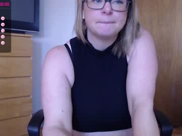 webcam girl ffl1233 live cam image #4814557