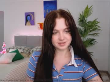 webcam girl small_blondee live cam image #9240267