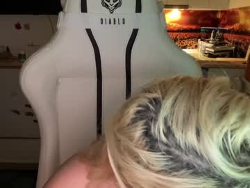webcam girl kiradivine live cam image #5558663