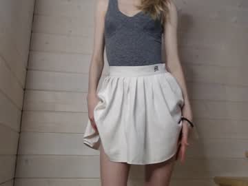 webcam girl princess__aurora live cam image #4986552