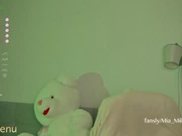 webcam girl mia_milagros live cam image #8401769
