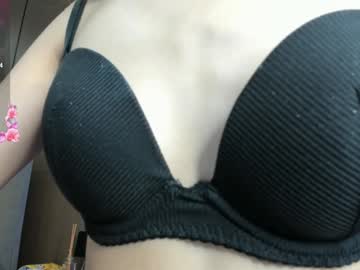webcam girl hi_miki live cam image #12875442