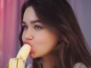 webcam girl helenmoors live cam image #7621735