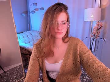 webcam girl zlata_luna live cam image #528003
