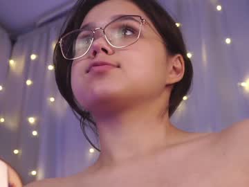 webcam girl helenmoors live cam image #6957998