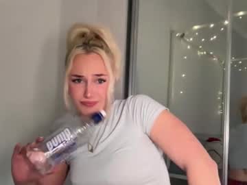 webcam girl skyyler1 live cam image #12542093