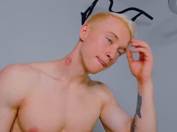 webcam man l_adonis_l live cam image #1098178