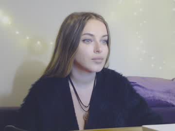 webcam girl petit_kaka live cam image #873892
