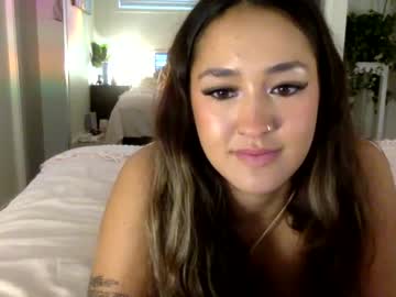 webcam girl teleaevansss live cam image #9118604