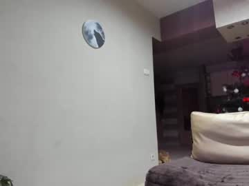 webcam girl sofiaandwonderland live cam image #1028330
