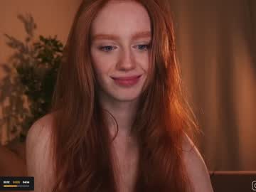 webcam girl lizzy_blaze live cam image #9841196