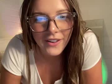 webcam girl millie333x live cam image #12751491