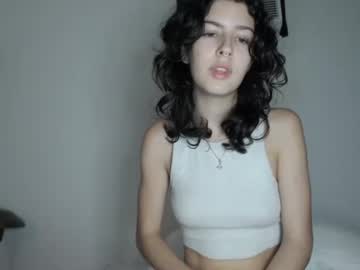 webcam girl frenchava live cam image #6201992