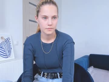 webcam girl vibe_house live cam image #10247534