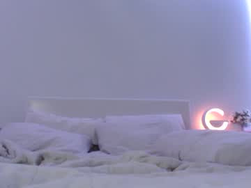 webcam girl itsmyahxox live cam image #8279497